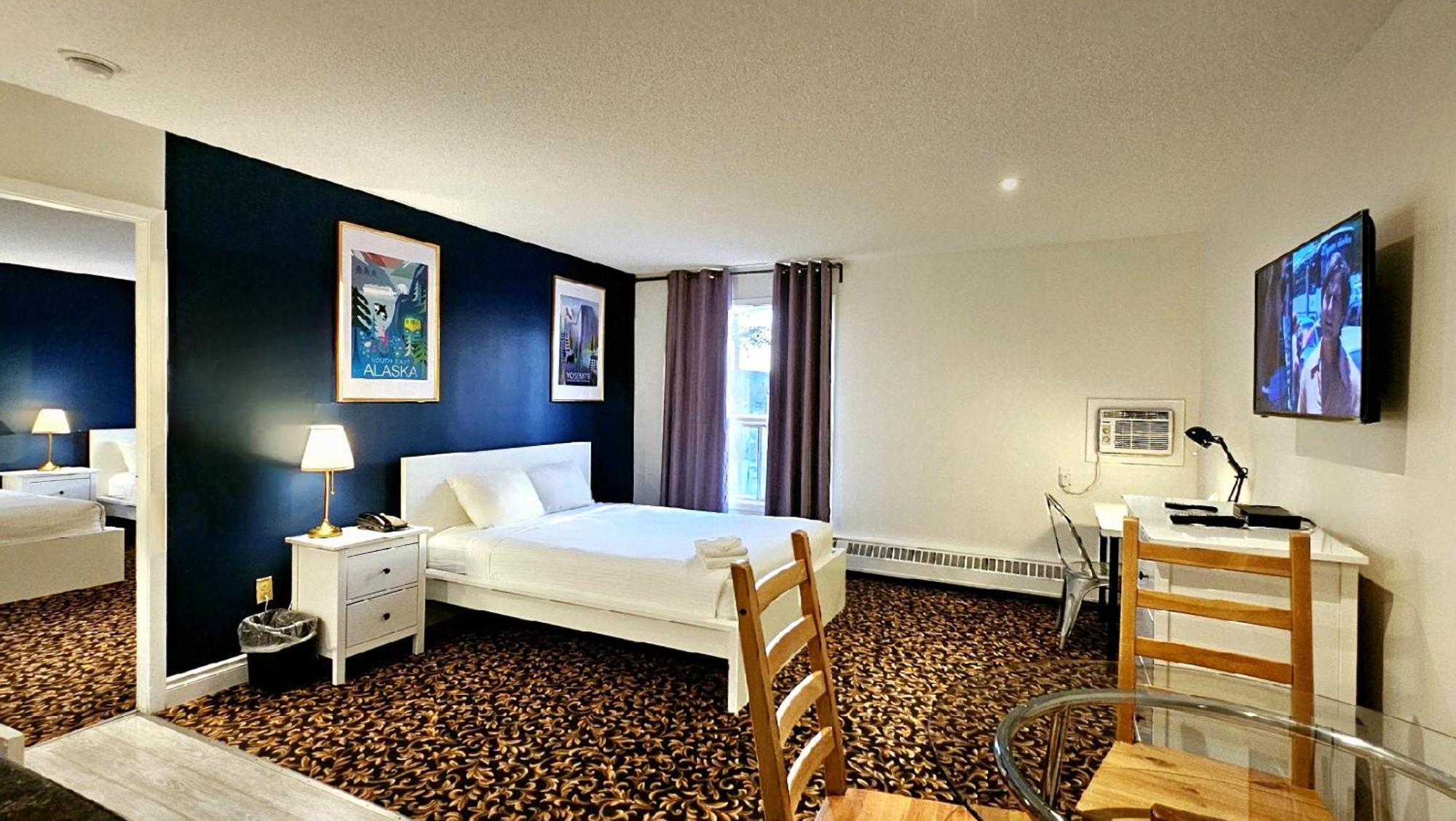 Cloud 9 Inn Whitecourt Exterior foto
