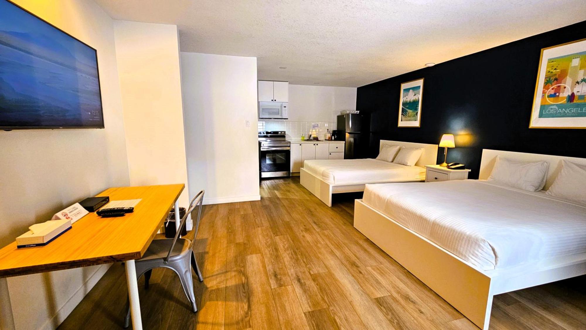 Cloud 9 Inn Whitecourt Exterior foto