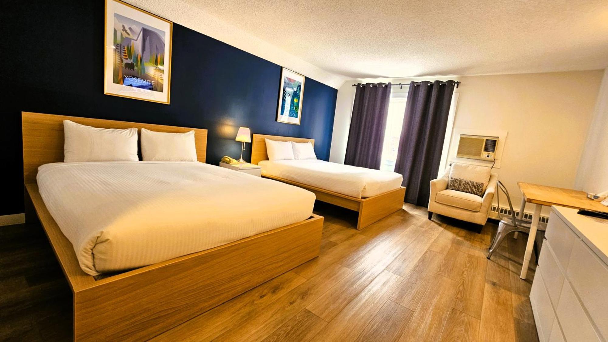 Cloud 9 Inn Whitecourt Exterior foto